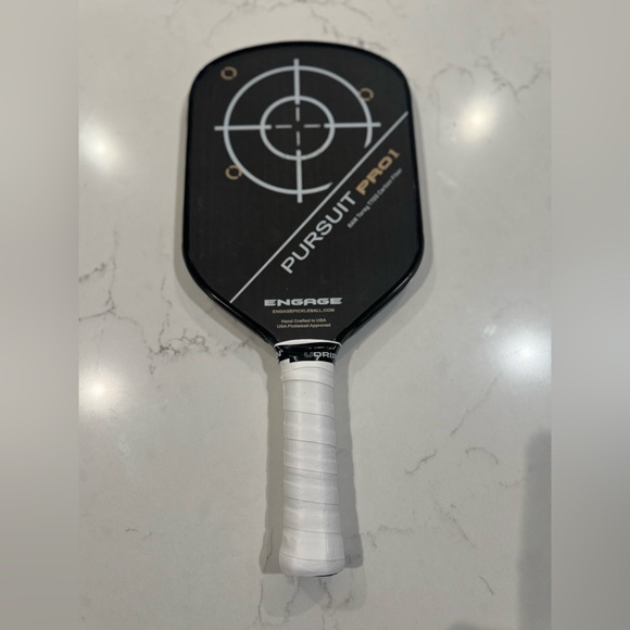 2 Engage Pursuit Pro1 6.0 Elongated Pickleball Paddle. Great condition. - Picture 11 of 17